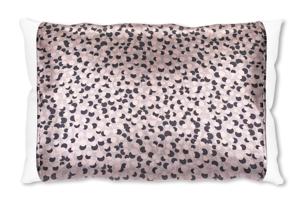 Bye-Bye Bed Head! Innovative Silked Pillow Sleeve is a beauty must-have for FabFitFun customers, travel or at home! Saves skin, hair from the friction of absorbent cotton pillowcases. Open-end, 100% Silk Charmeuse Front 95% Rayon 5% Spandex, anti-slip back. Long term beauty investment, made in LA, by two mix chicks. Carried over from 2024 trends in 2025 we are including a luxurious parisien polka dot fabric.